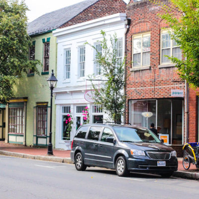 photo of shops in downtown fredericksburg